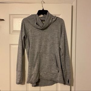 Grey sweatshirt